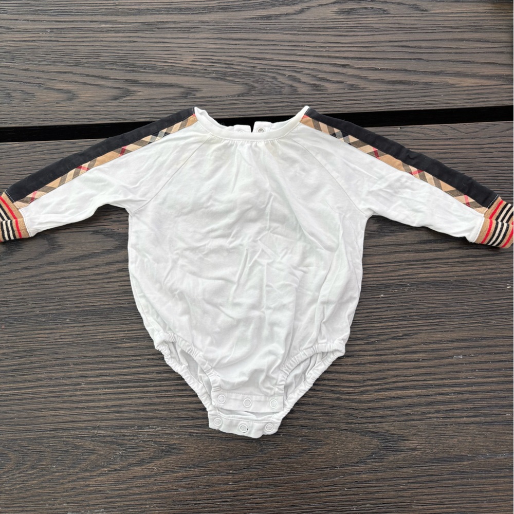 Burberry baby unisex baby bodysuit 6m